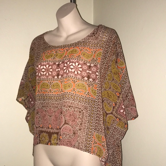 NWOT boho paisley poncho style knit blouse - Picture 4 of 8